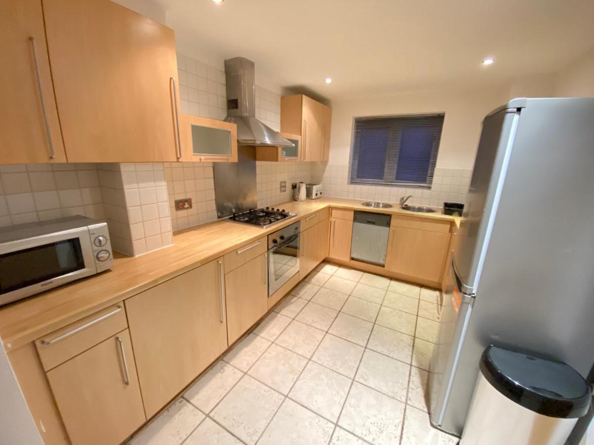 Large 5-Bed City Centre Townhouse With Secure Parking Mánchester Exterior foto