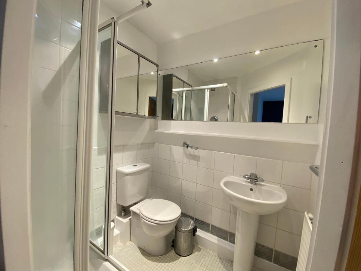 Large 5-Bed City Centre Townhouse With Secure Parking Mánchester Exterior foto