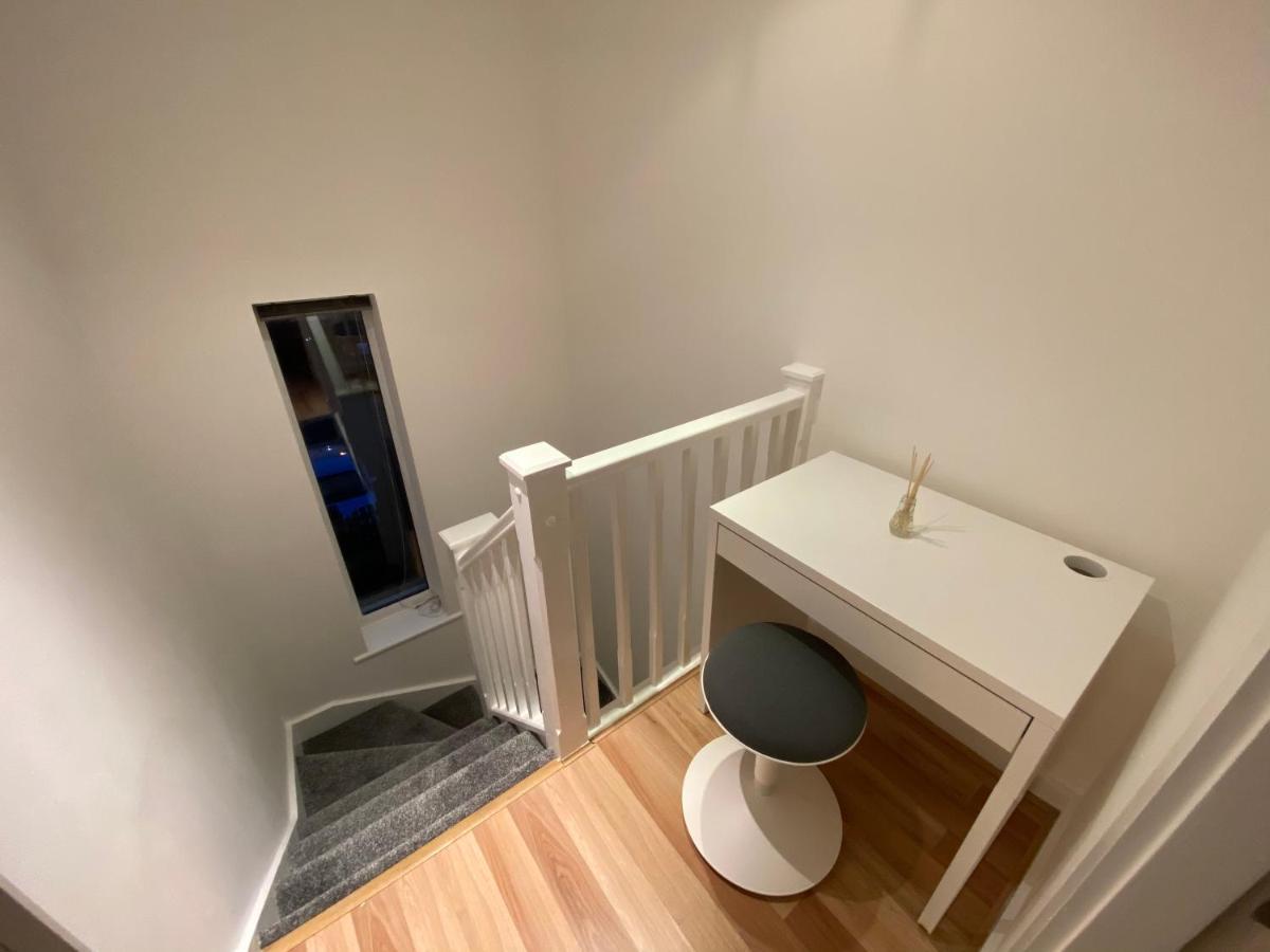Large 5-Bed City Centre Townhouse With Secure Parking Mánchester Exterior foto